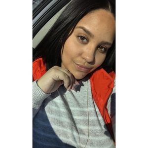 Meet your Posher, Keila